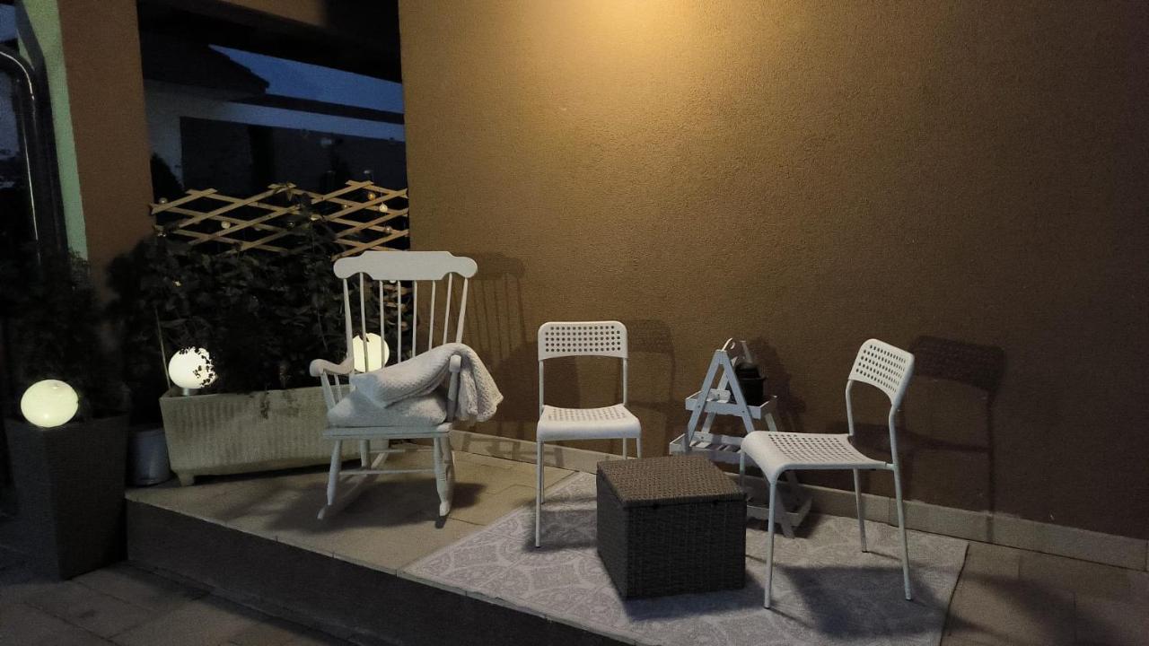 Luxury Airport Retreat Apartment Cluj-Napoca Exterior photo